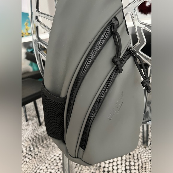 DUCHAMP GREY RUBBERIZED Cool Motorcycle Riders Travel Vacay Unisex SLING BAG NWT - Picture 12 of 14